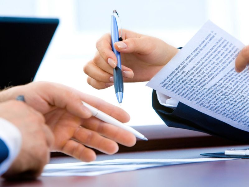 megtévesztés a munkajogban